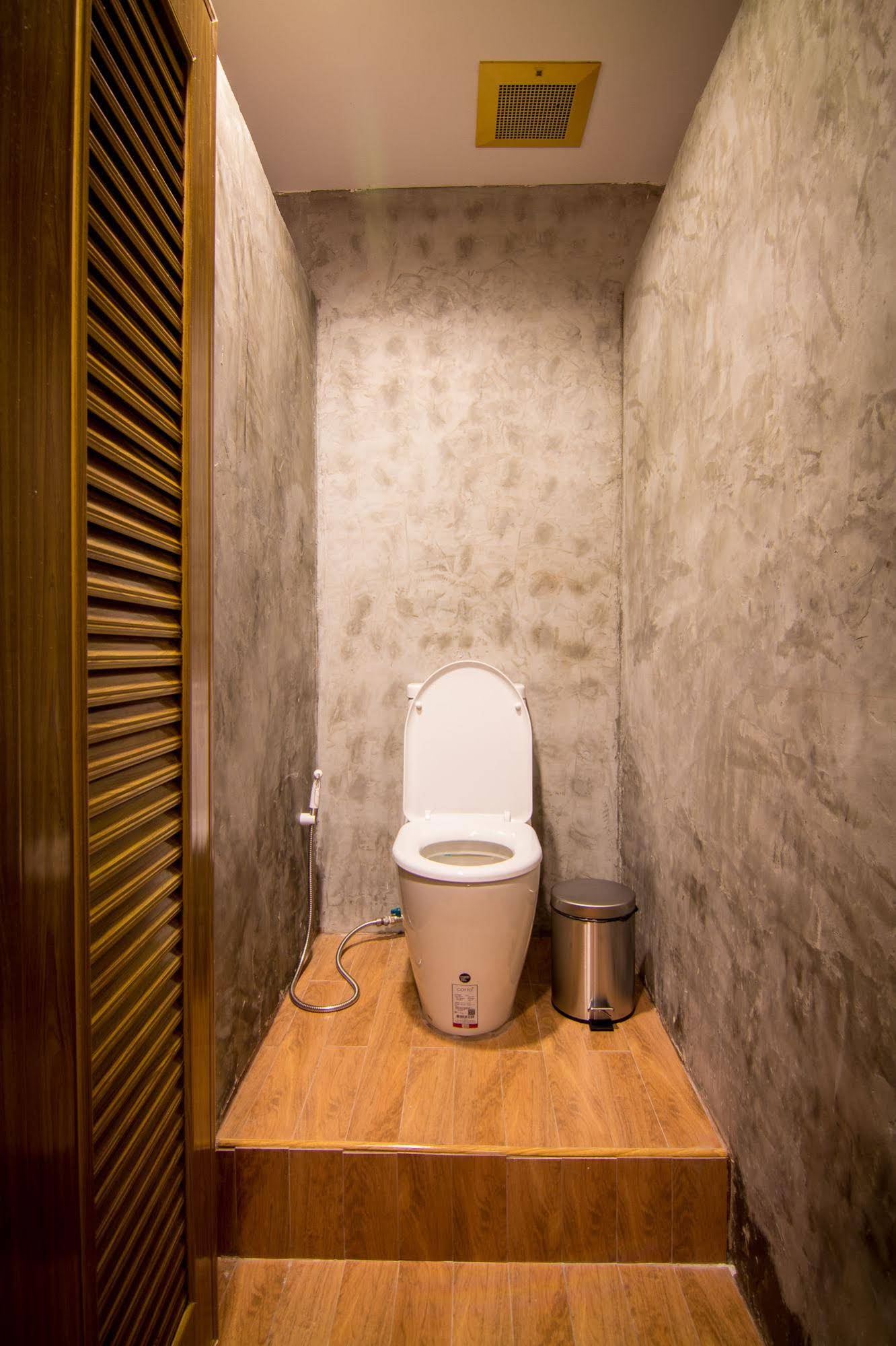 Bubble Space Hostel