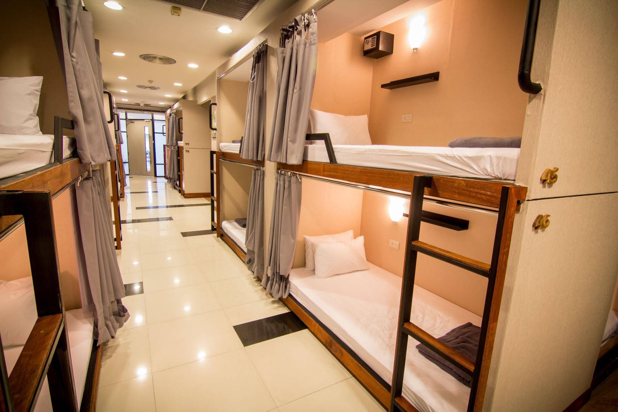 Bubble Space Hostel