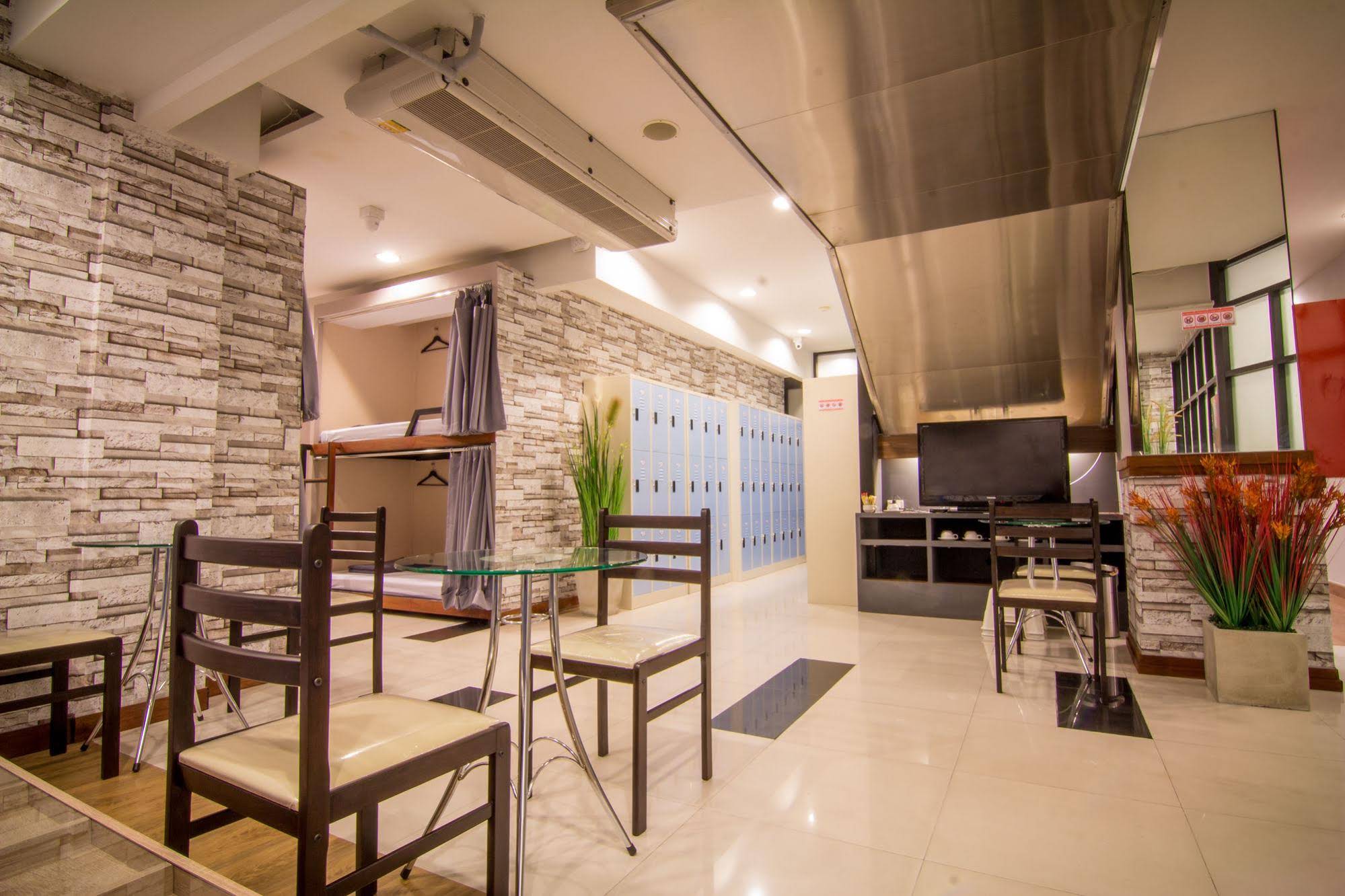 Bubble Space Hostel
