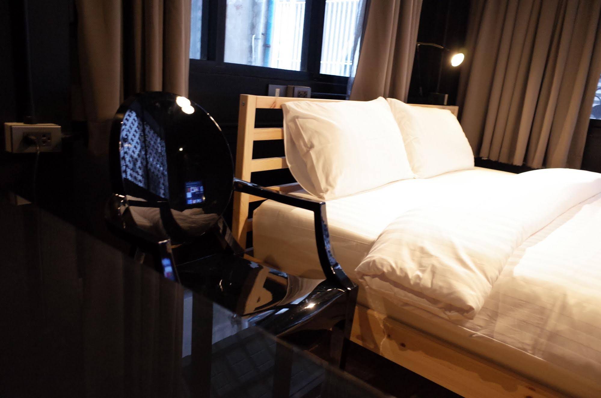 C40Winks Hostel