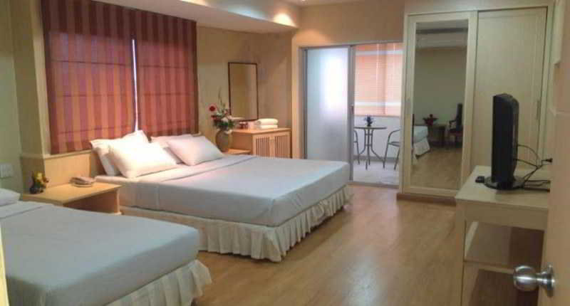 Chawamit Place