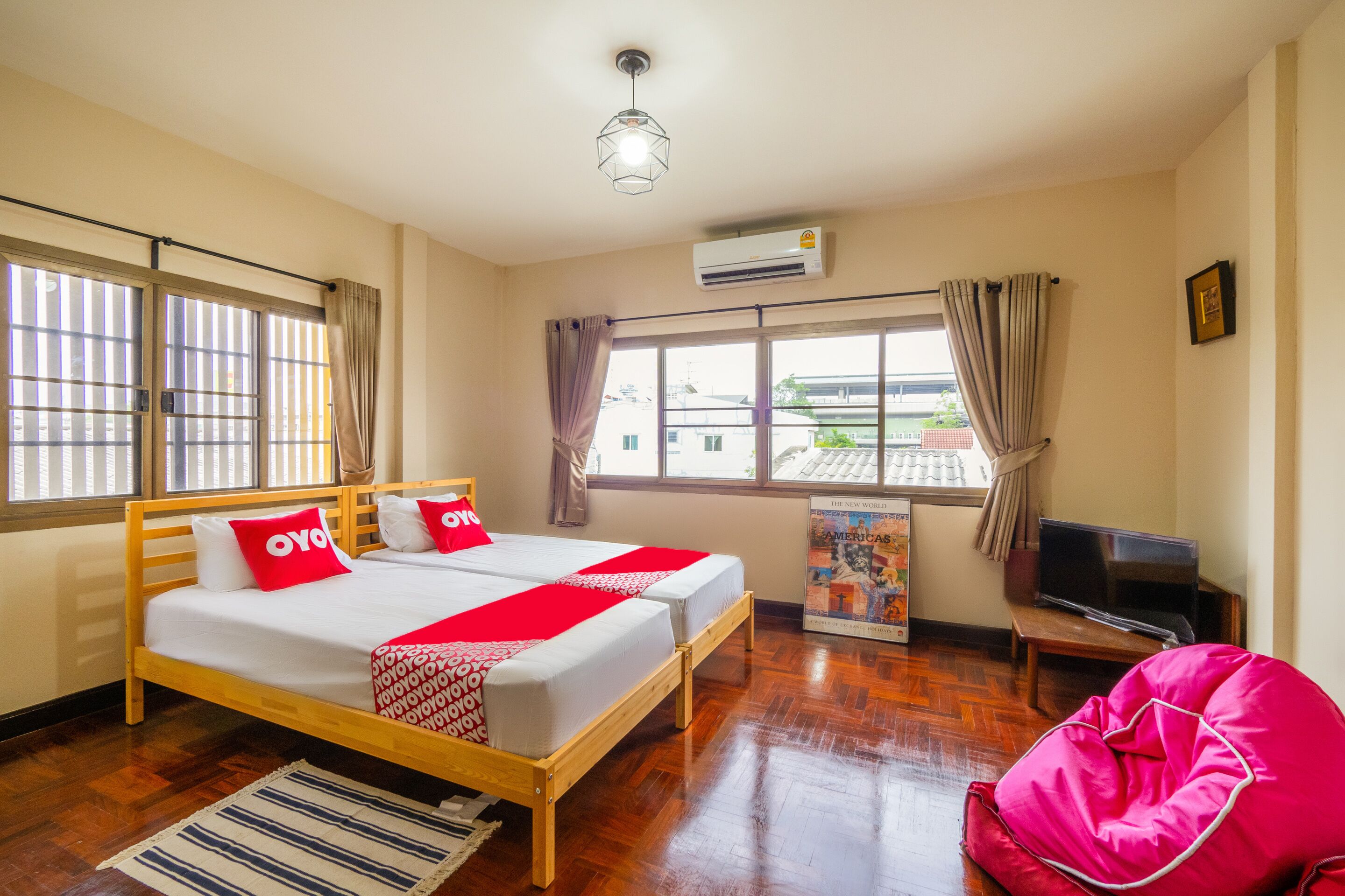 Chom's House at Sapanmai by Oyo Rooms