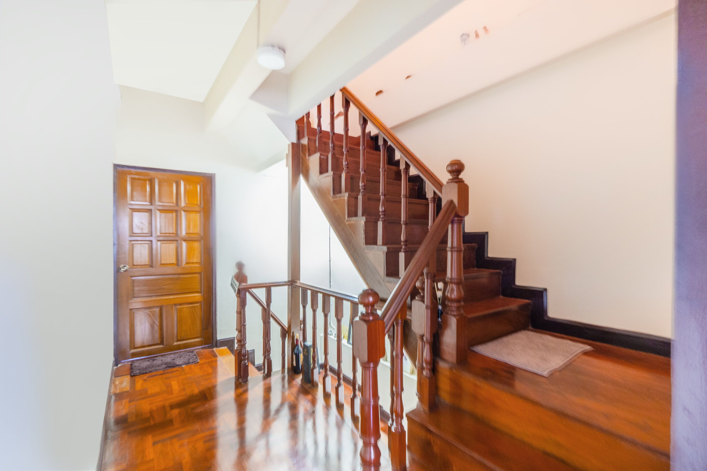 Chom's House at Sapanmai by Oyo Rooms