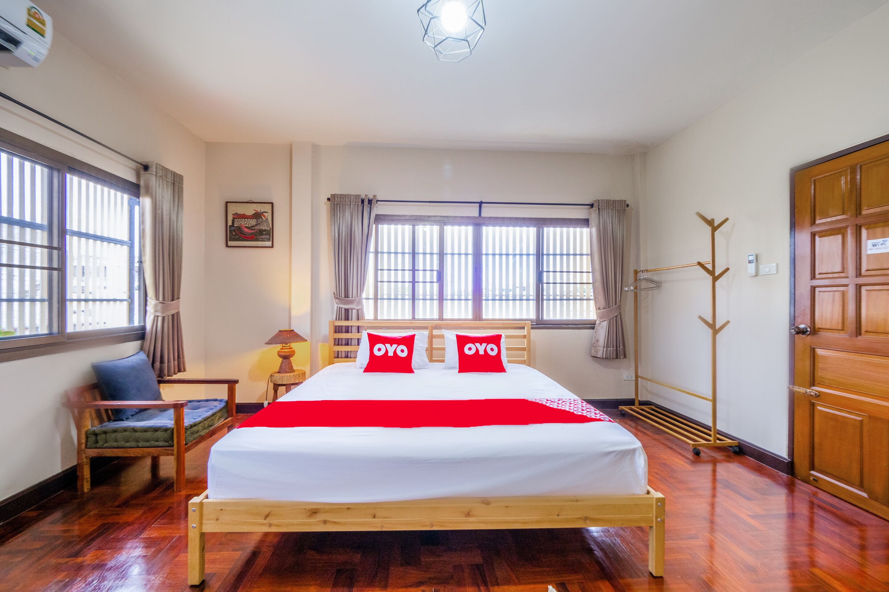 Chom's House at Sapanmai by Oyo Rooms
