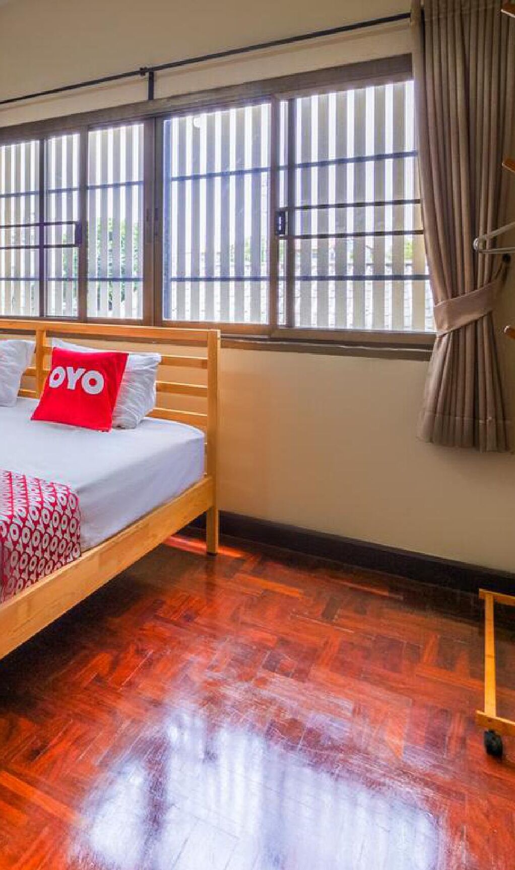 Chom's House at Sapanmai by Oyo Rooms