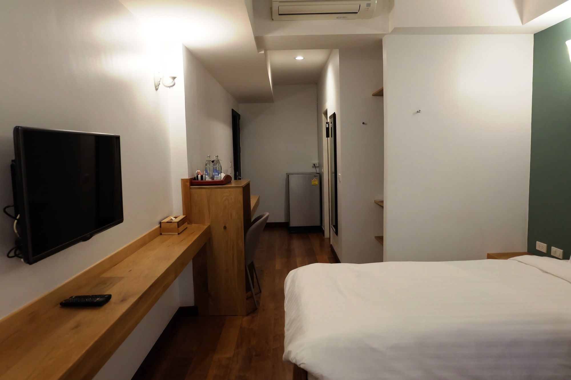 Cozy @ 9 Hotel & Kitchen