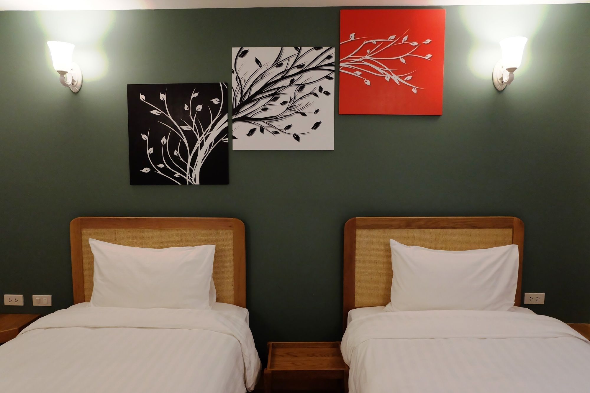 Cozy @ 9 Hotel & Kitchen