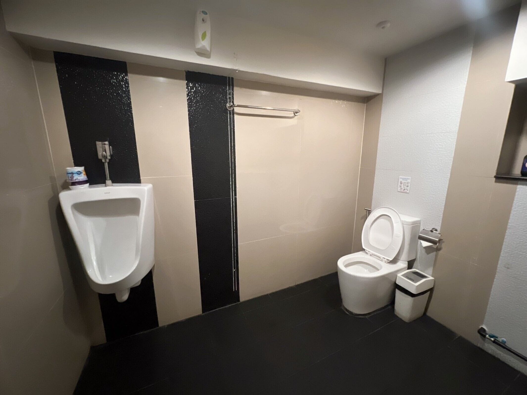 Deco Lux Hotel