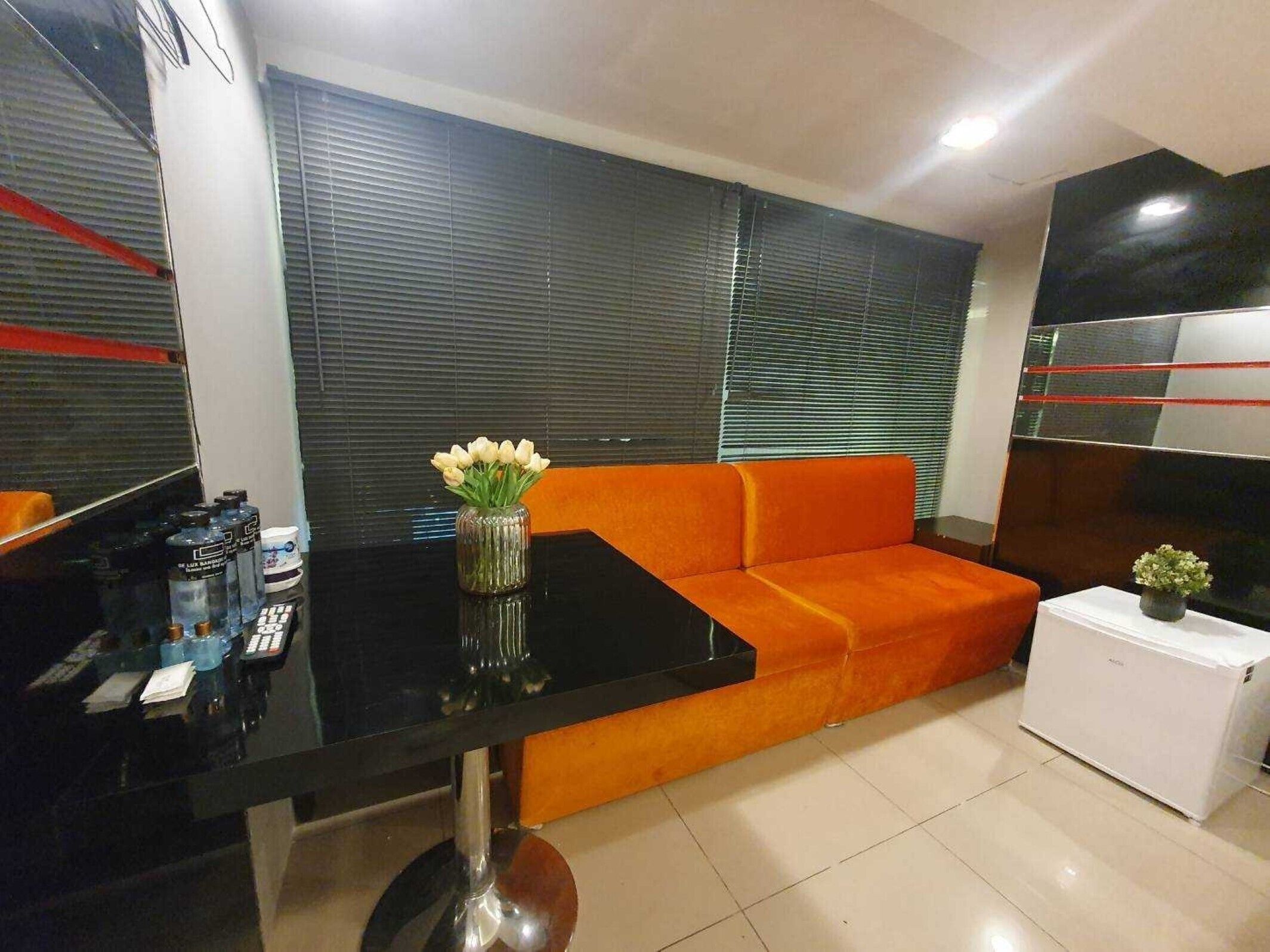 Deco Lux Hotel
