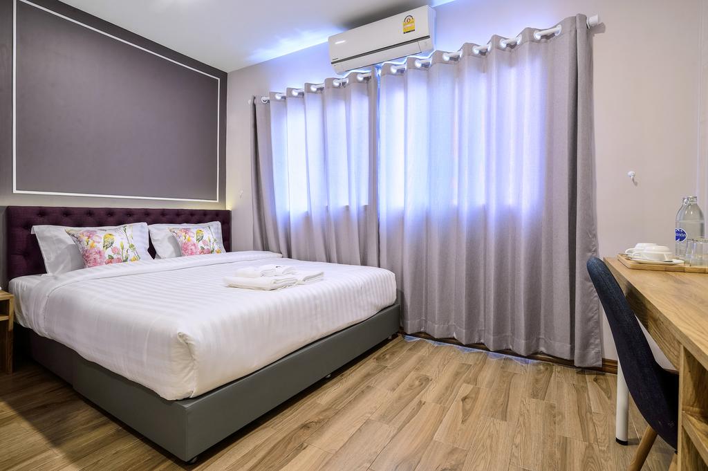 De Lavender Bangkok Hotel
