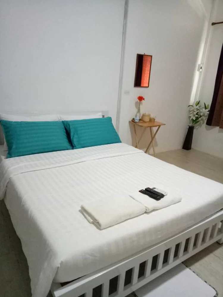 D House Hostel