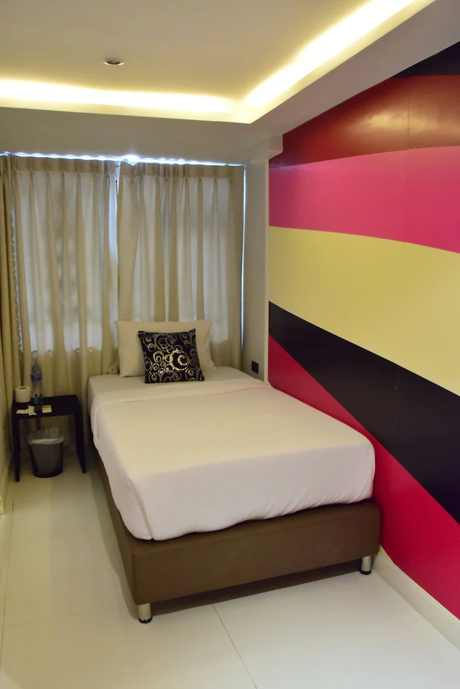 Double Five Hostel
