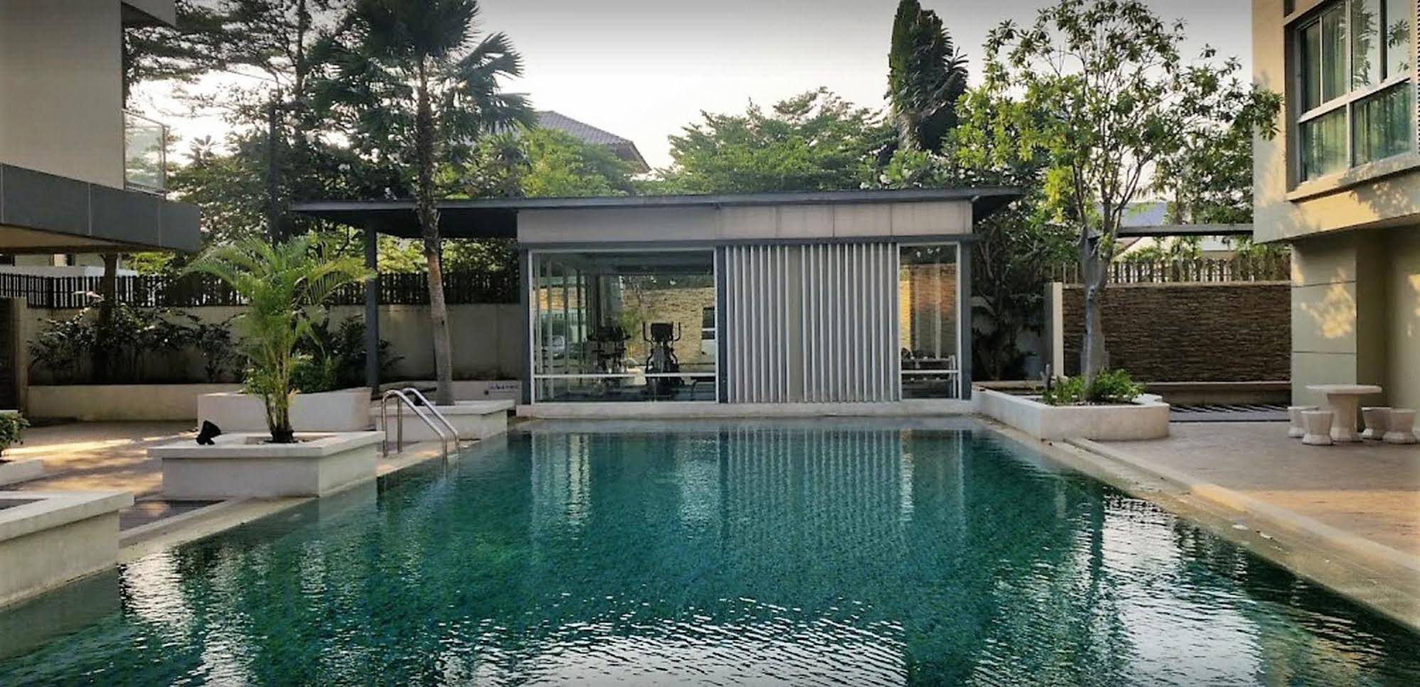 Double Trees Residence