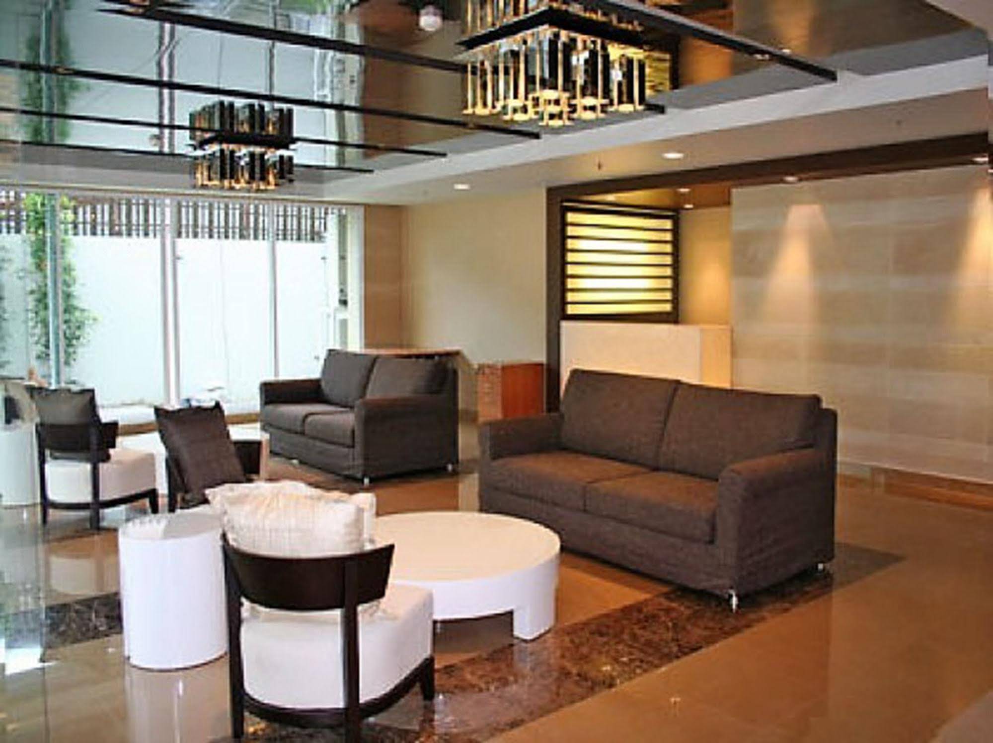 Double Trees Residence