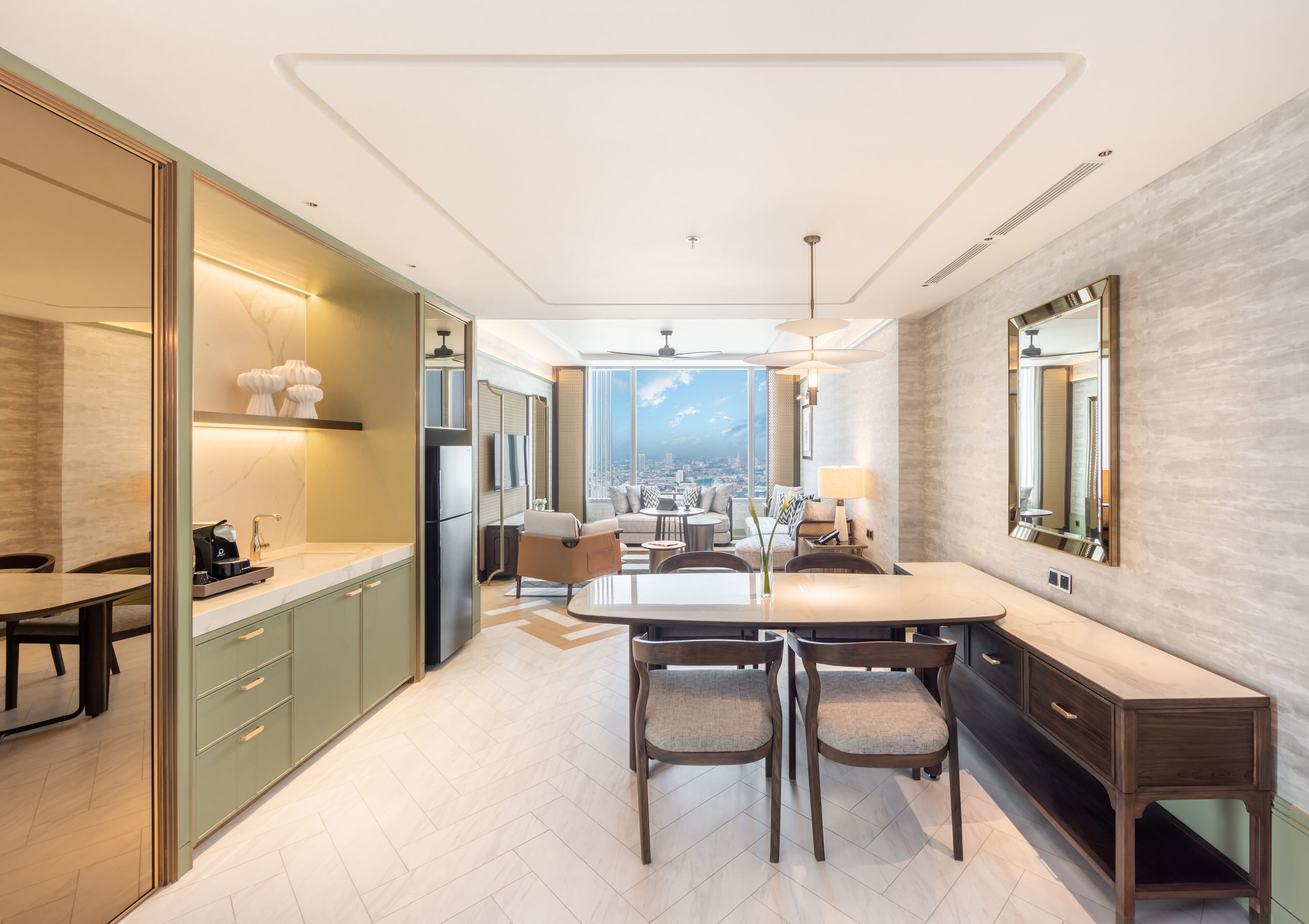 Eastin Grand Hotel Phayathai