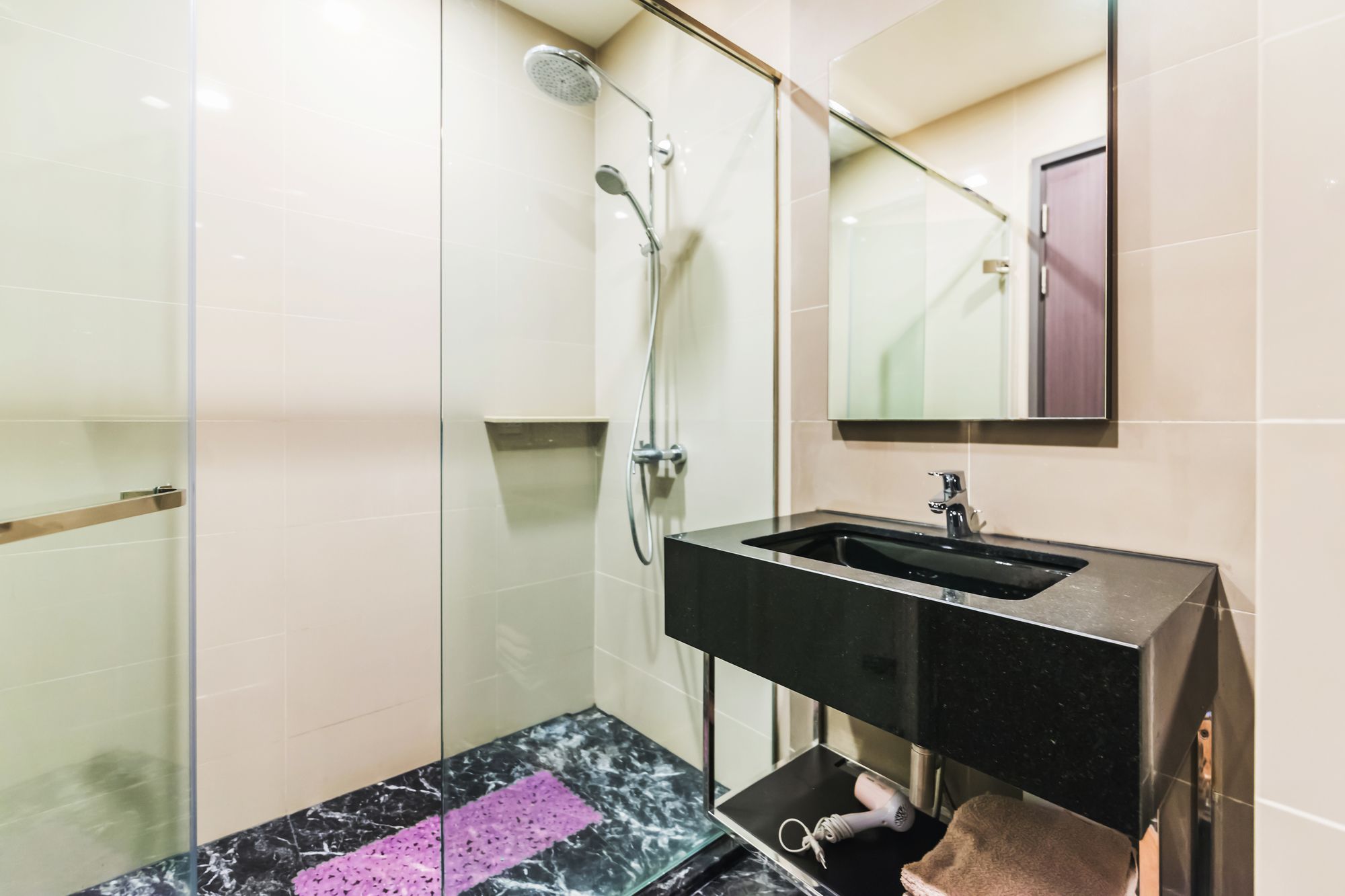 Edge sukhumvit 23
