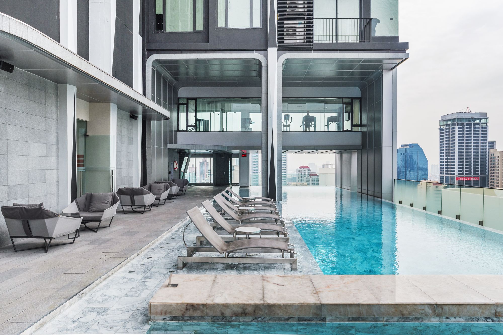 Edge sukhumvit 23