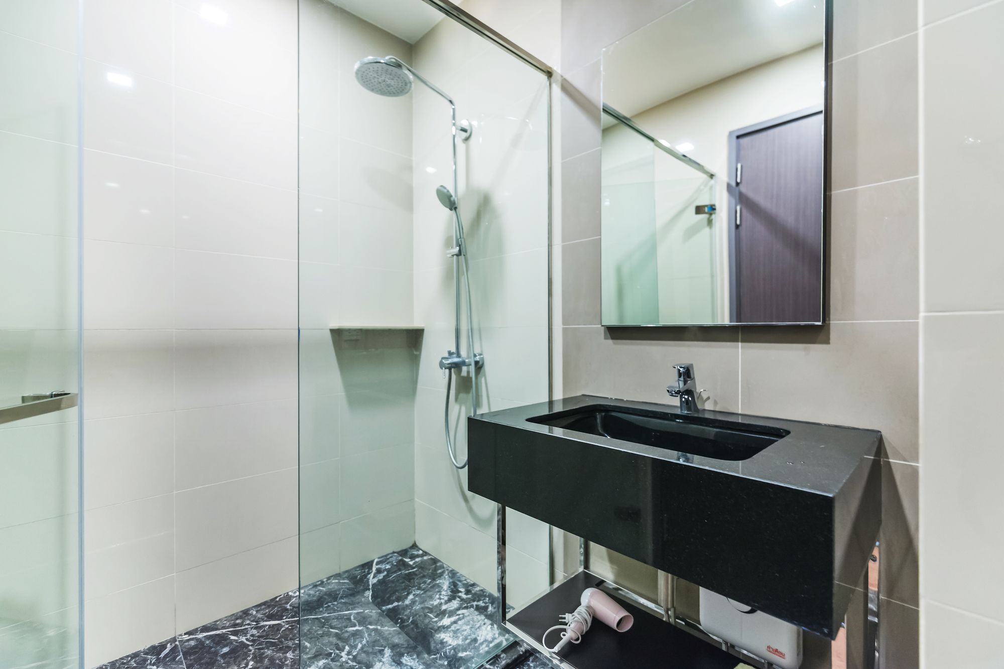 Edge sukhumvit 23