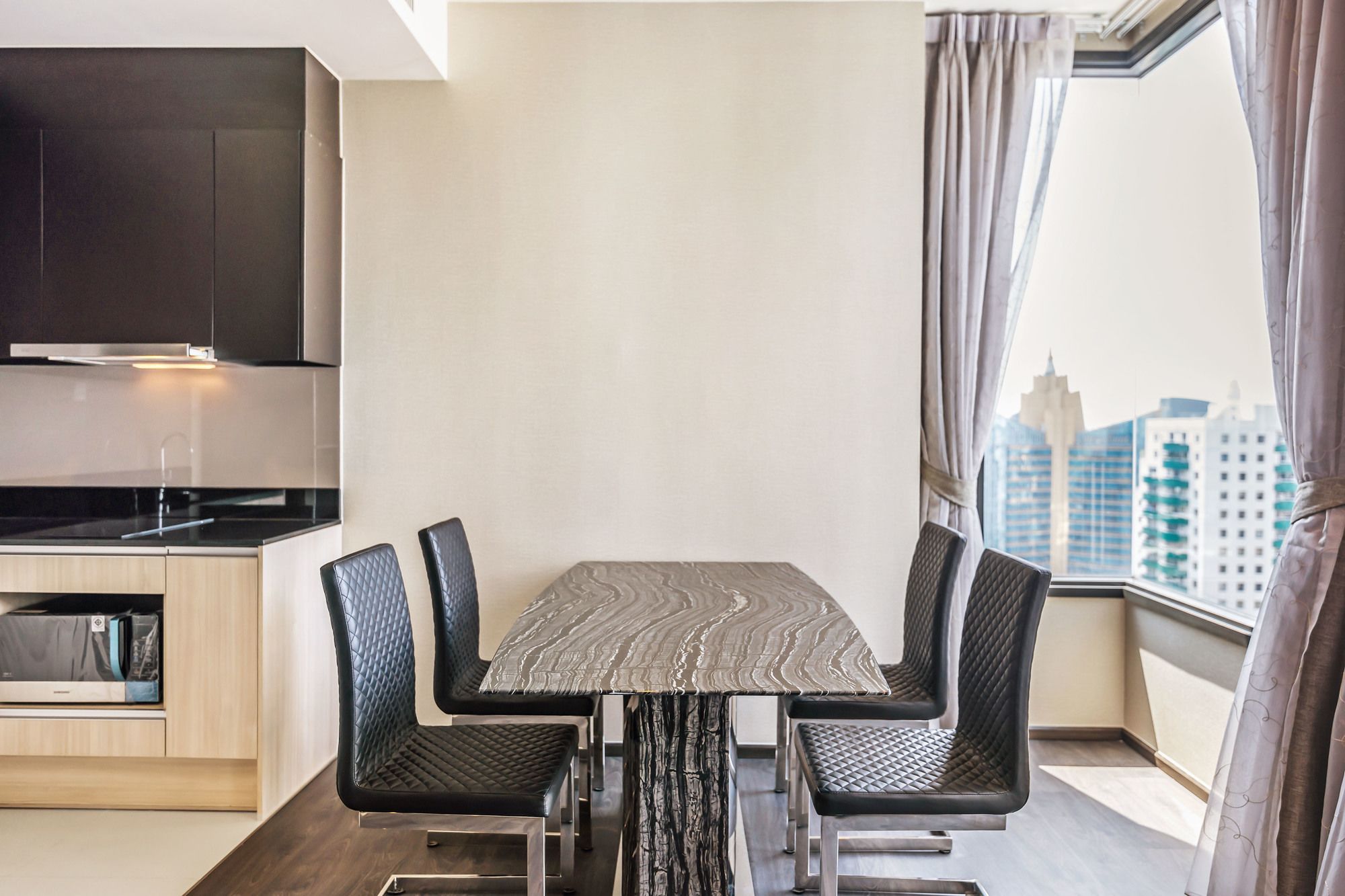 Edge sukhumvit 23