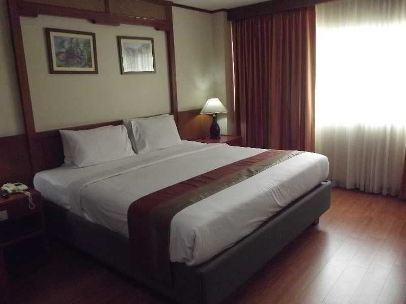 First Hotel Bangkok