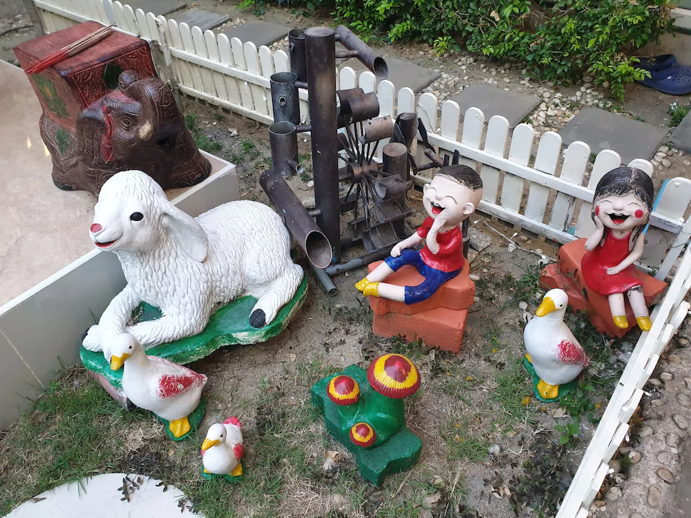Friend's House Resort