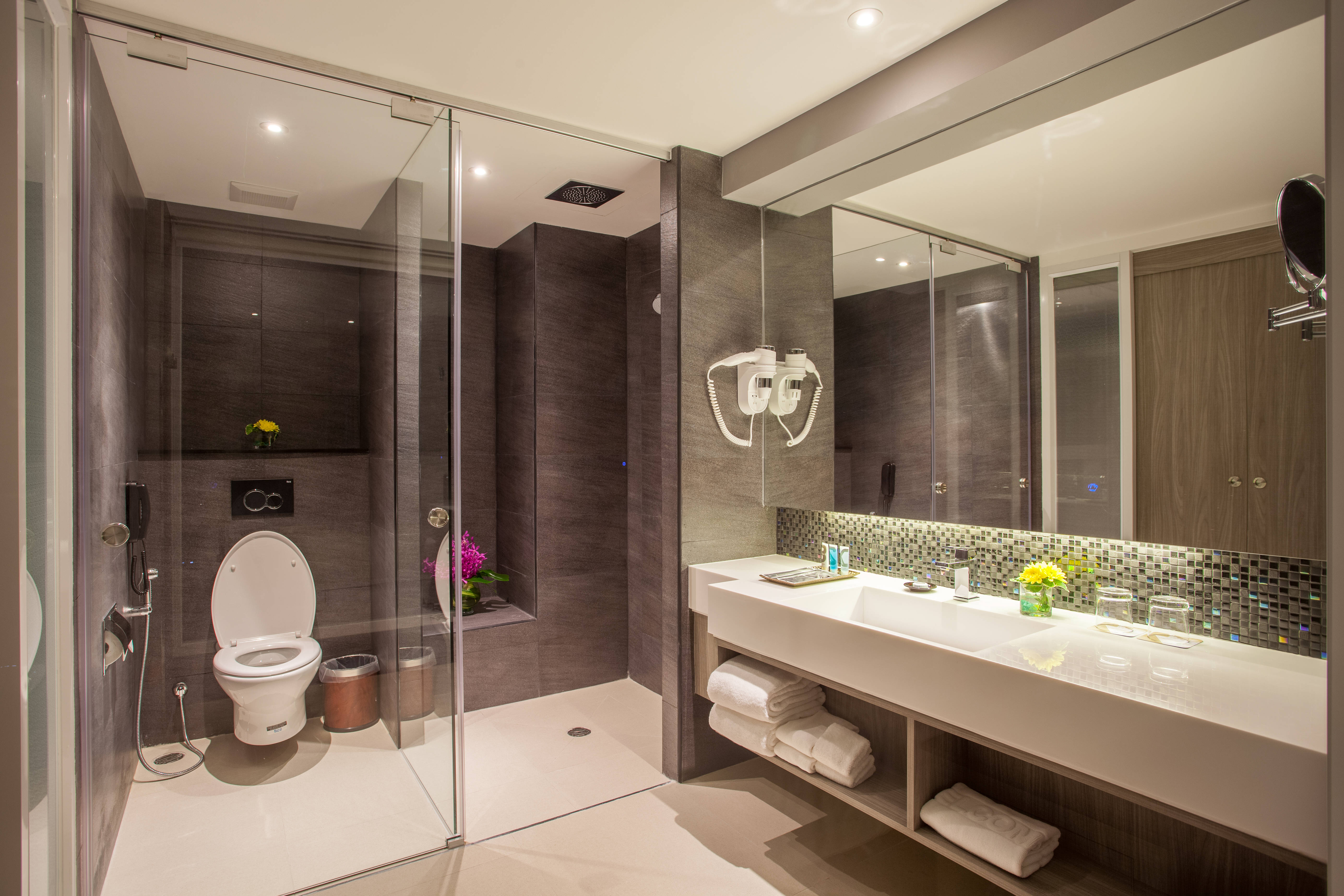 Grand 5 Hotel & Plaza Sukhumvit Bangkok