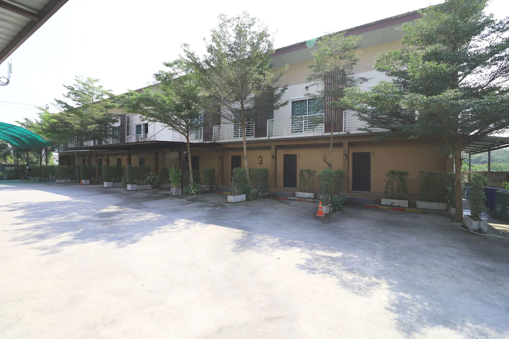 Happy Home by OYO Rooms