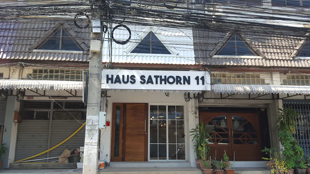 Haus Sathorn 11 Bed And Breakfast