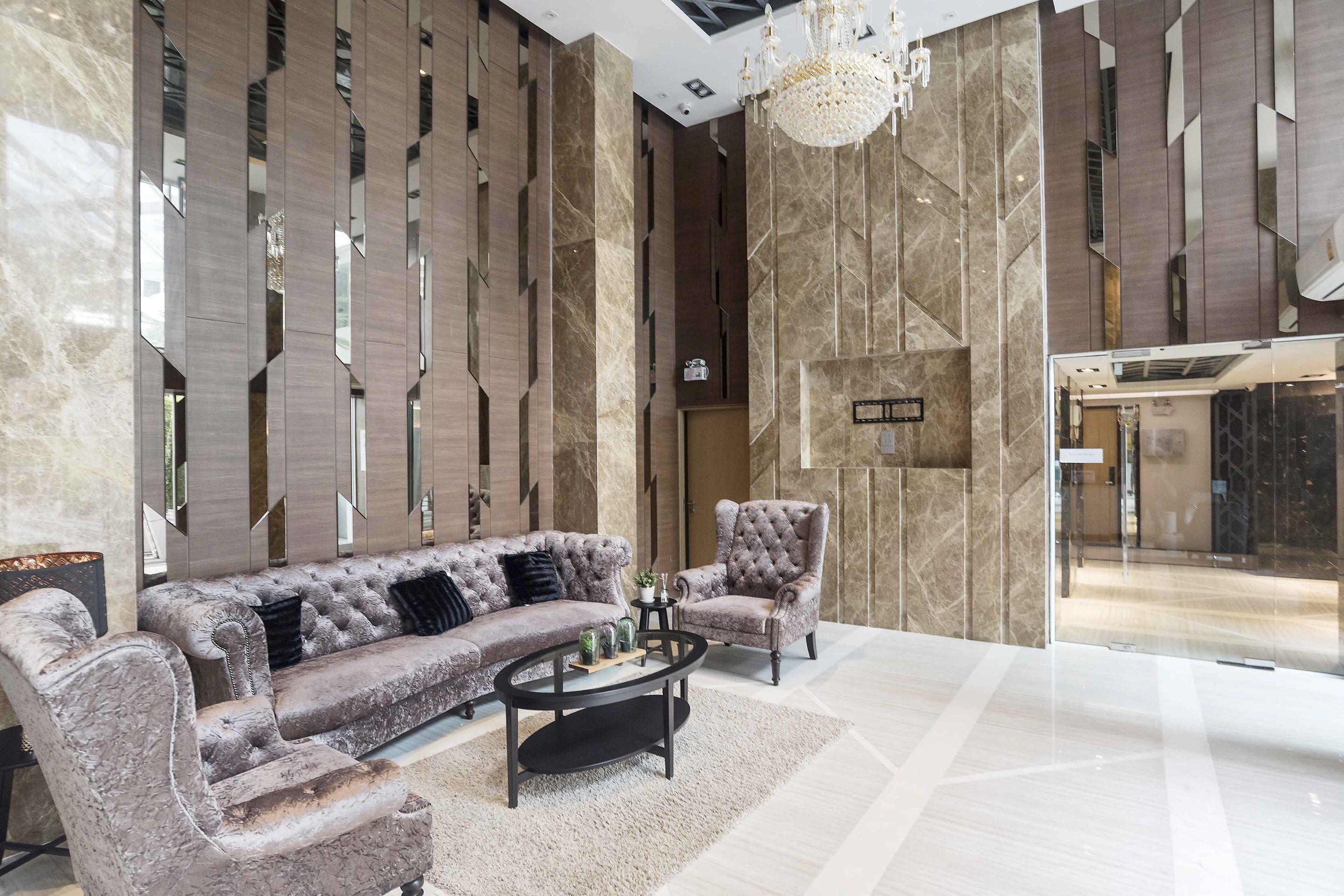 Interlux Premiers Sukhumvit 13 by Favstay