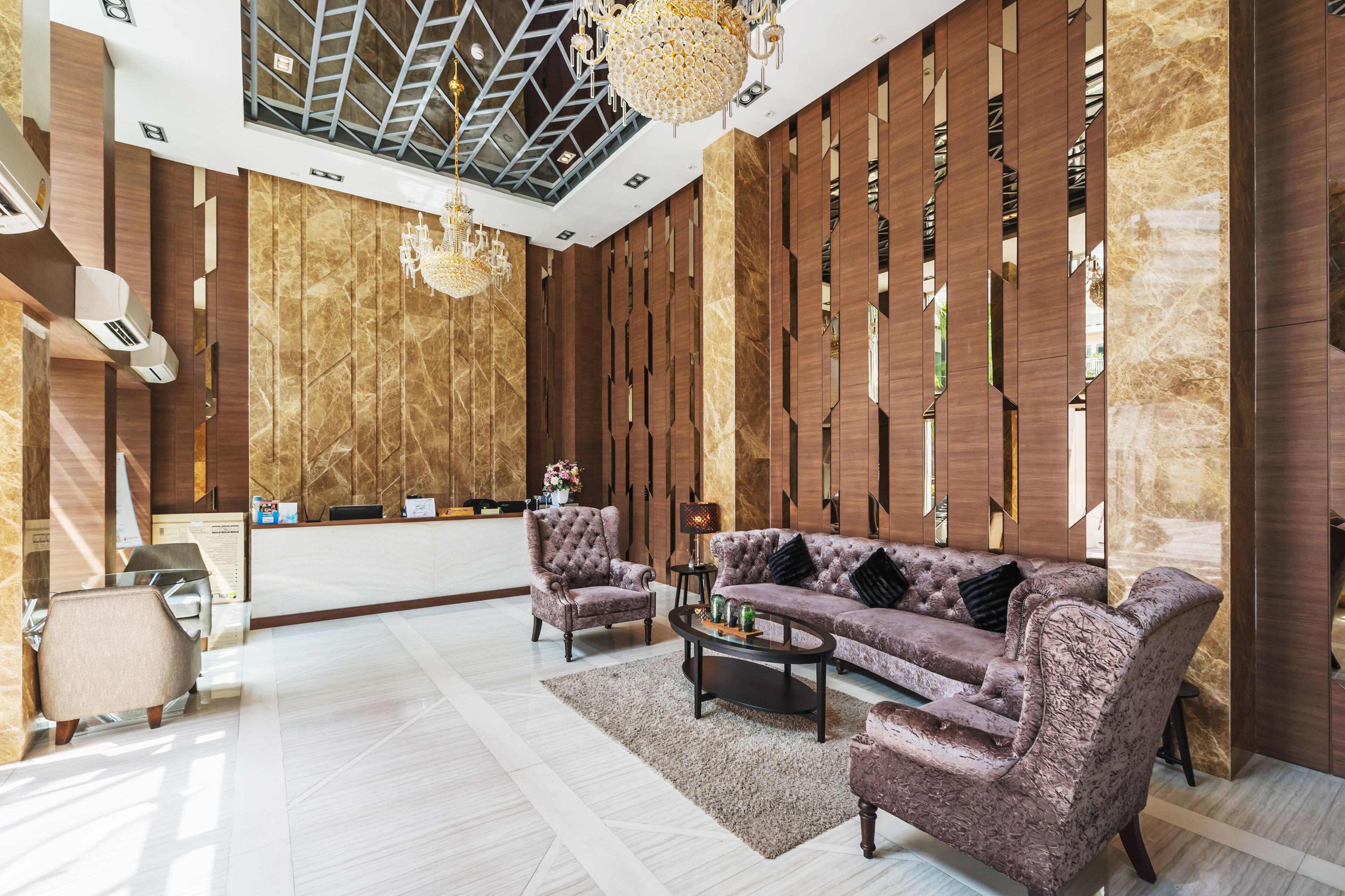 Interlux Premiers Sukhumvit 13 by Favstay