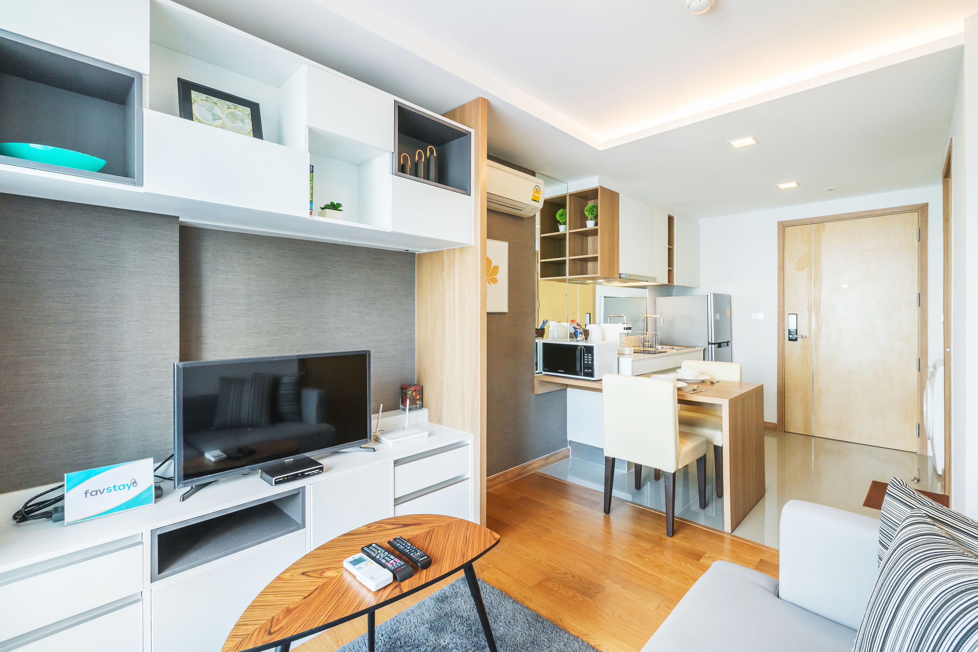 Interlux Premiers Sukhumvit 13 by Favstay
