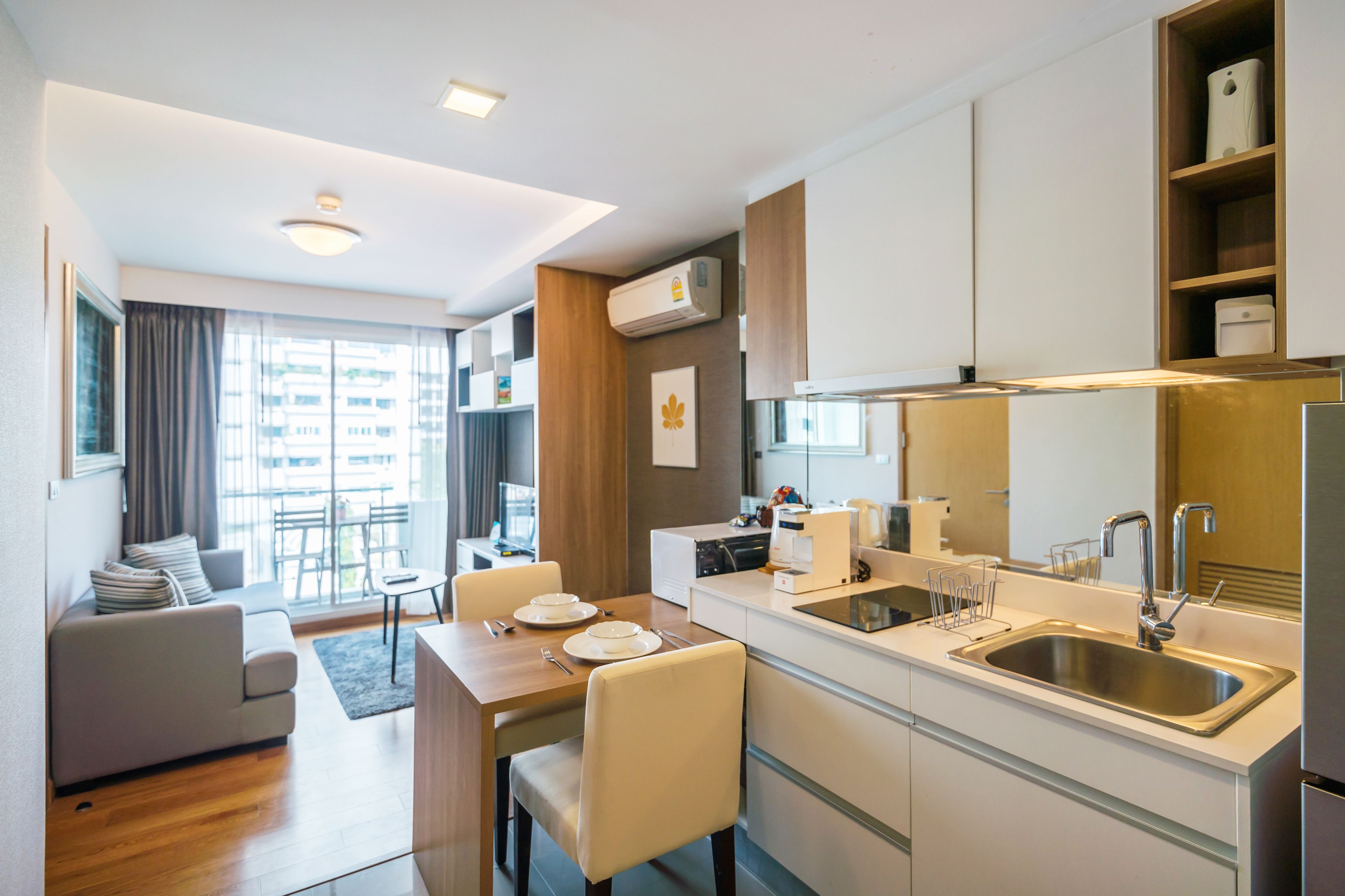 Interlux Premiers Sukhumvit 13 by Favstay