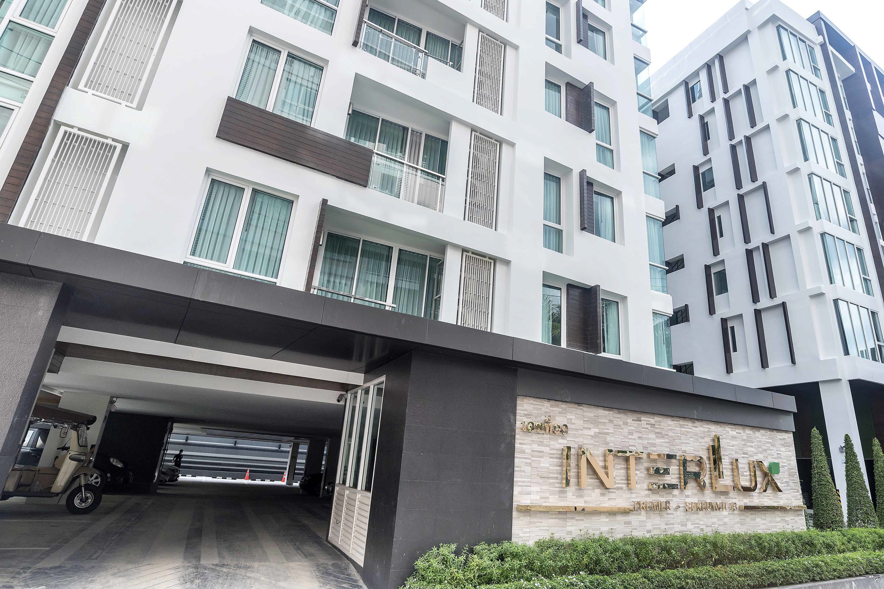 Interlux Premiers Sukhumvit 13 by Favstay