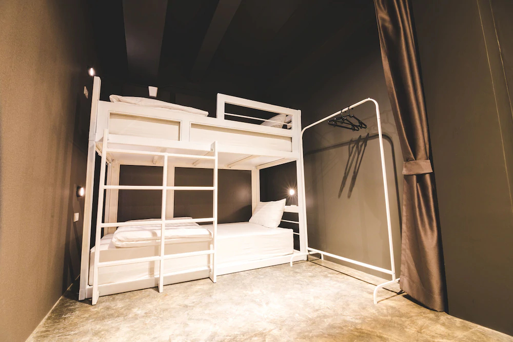 Issara By D Hostel