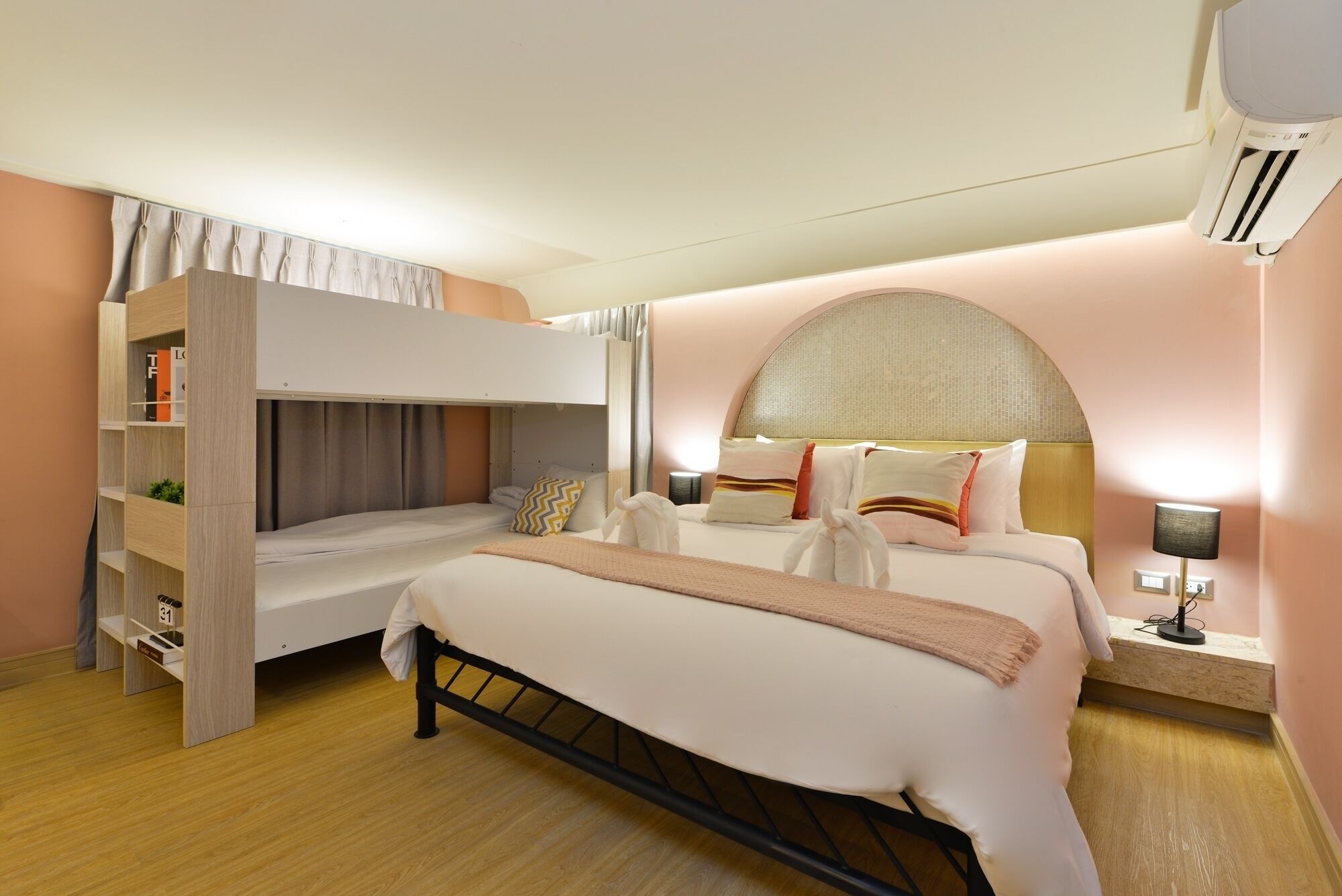 Kastel Bangkok Hotel By Loft BKK