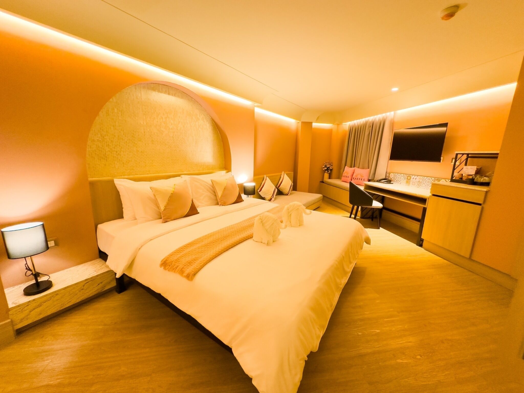 Kastel Bangkok Hotel By Loft BKK