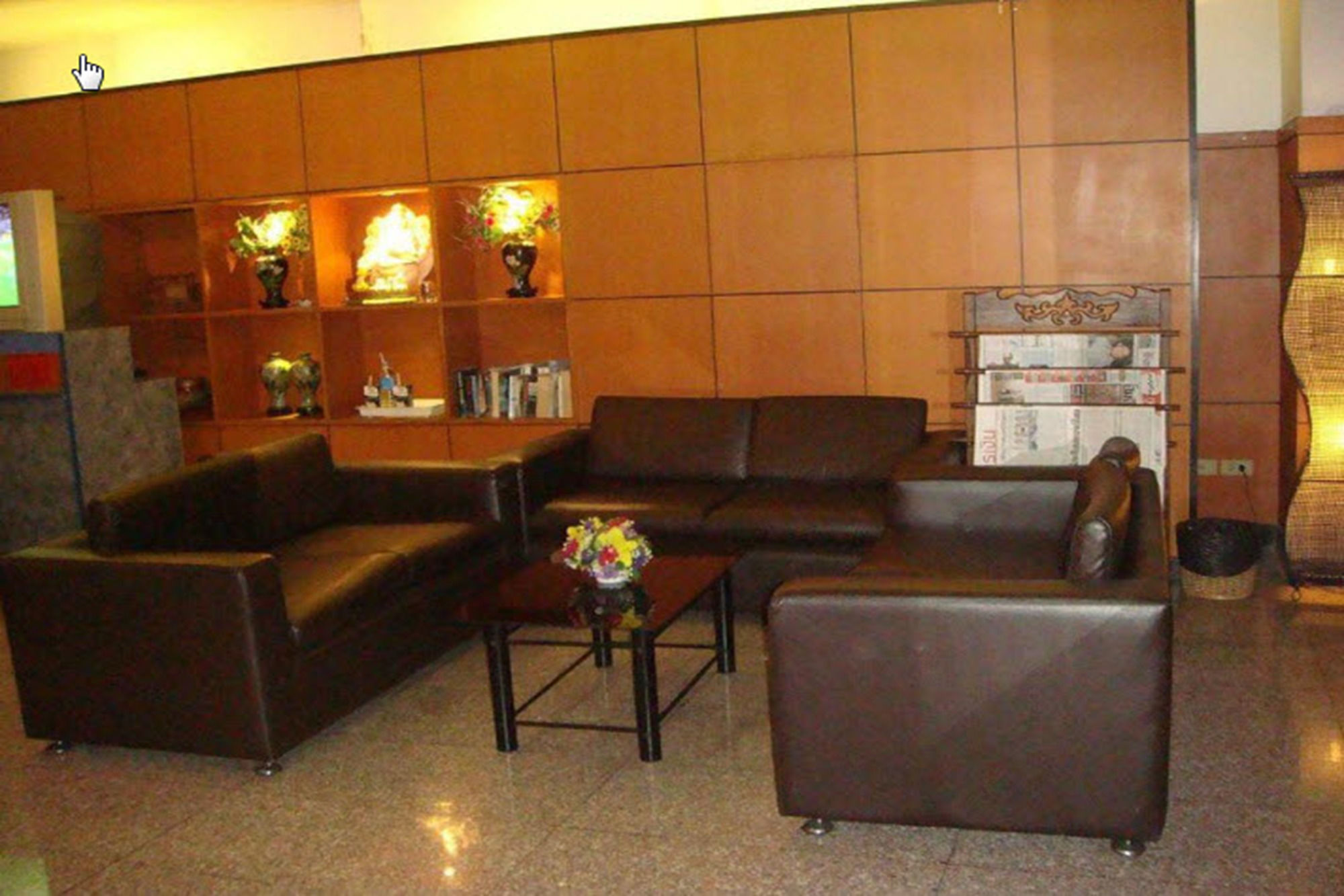 King Royal Garden Inn