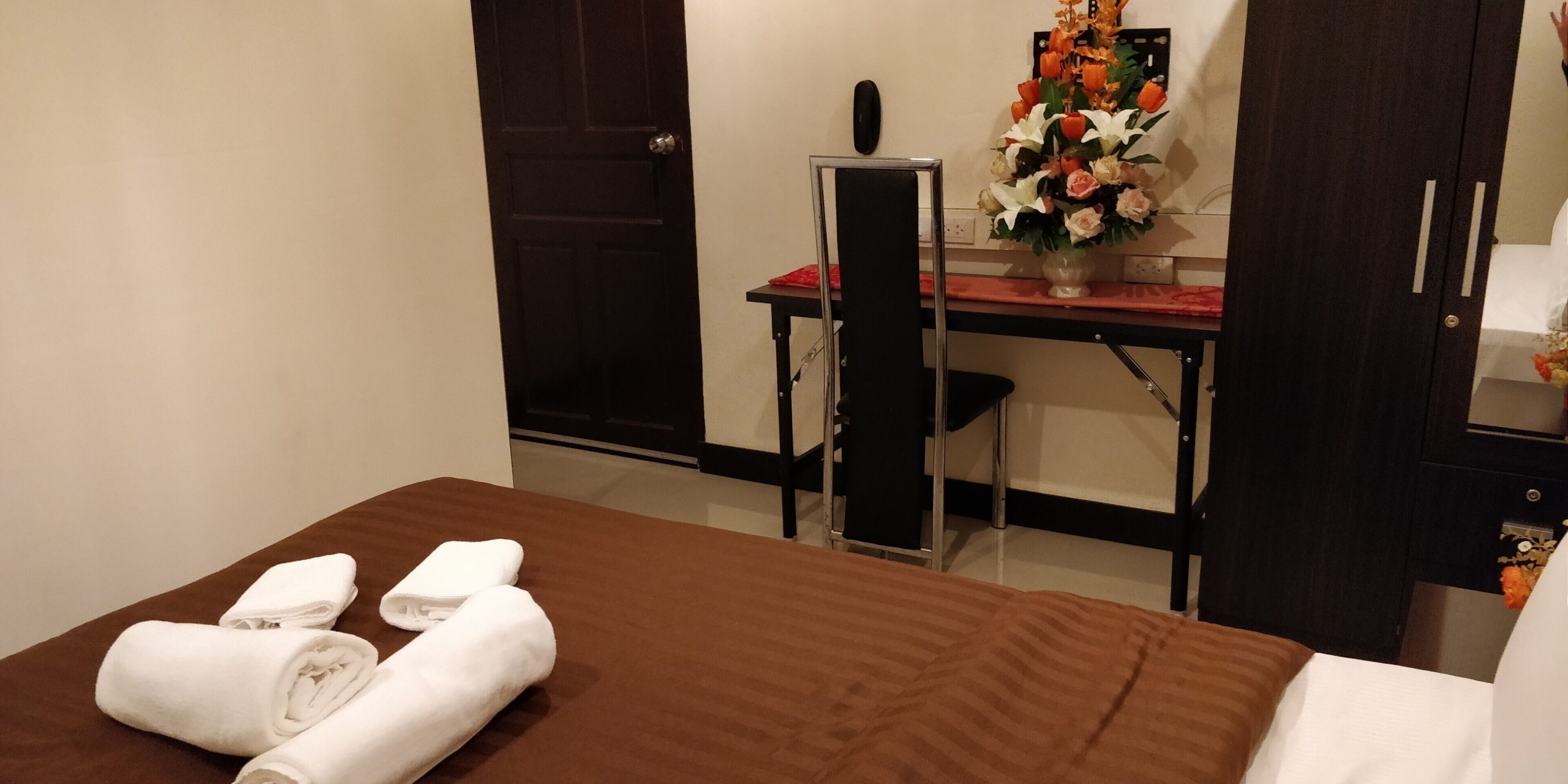 KK11 Boutique Inn