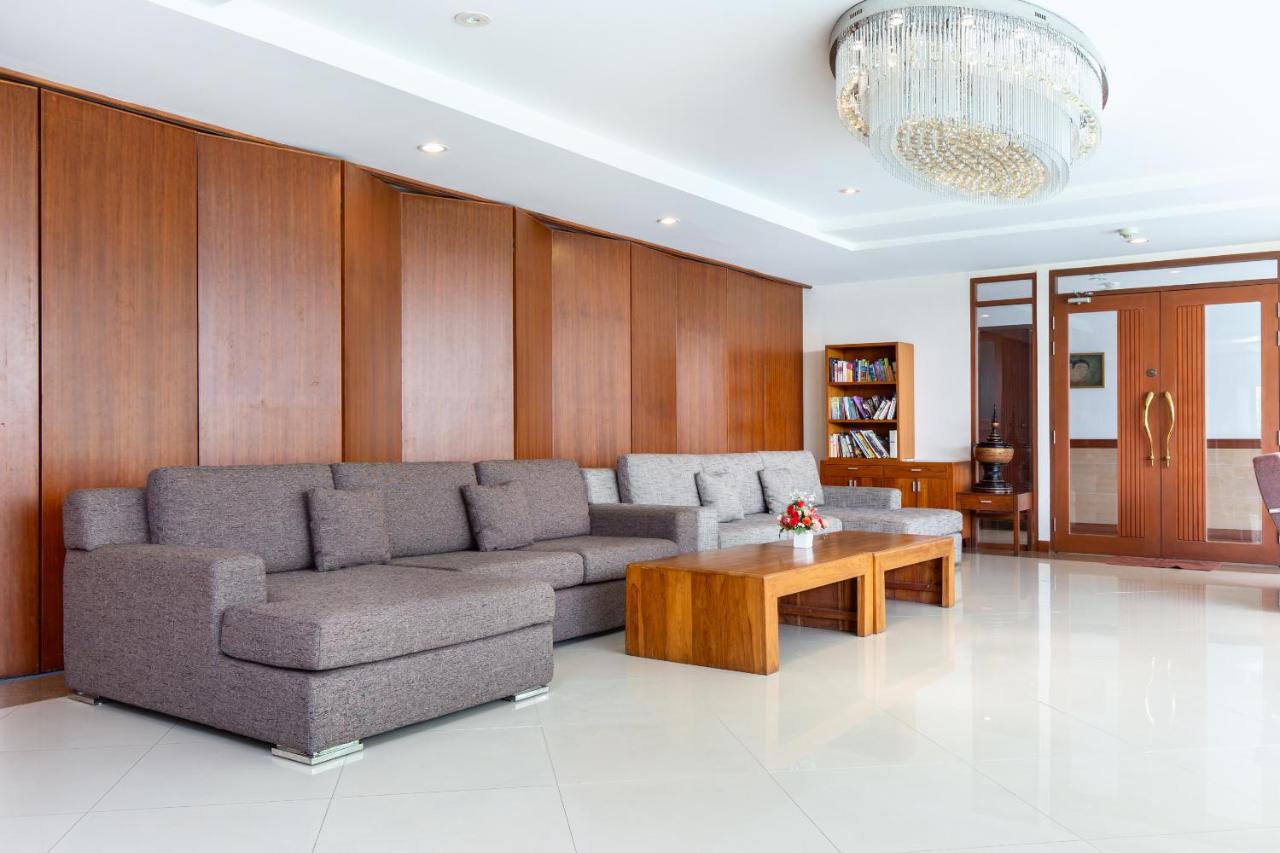 Lasalle Suites & Spa