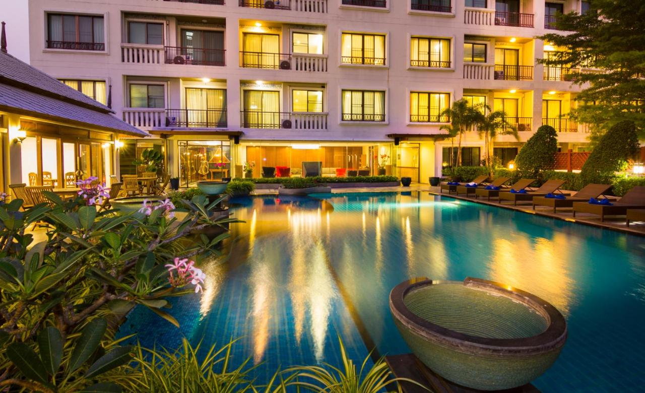 Lasalle Suites & Spa