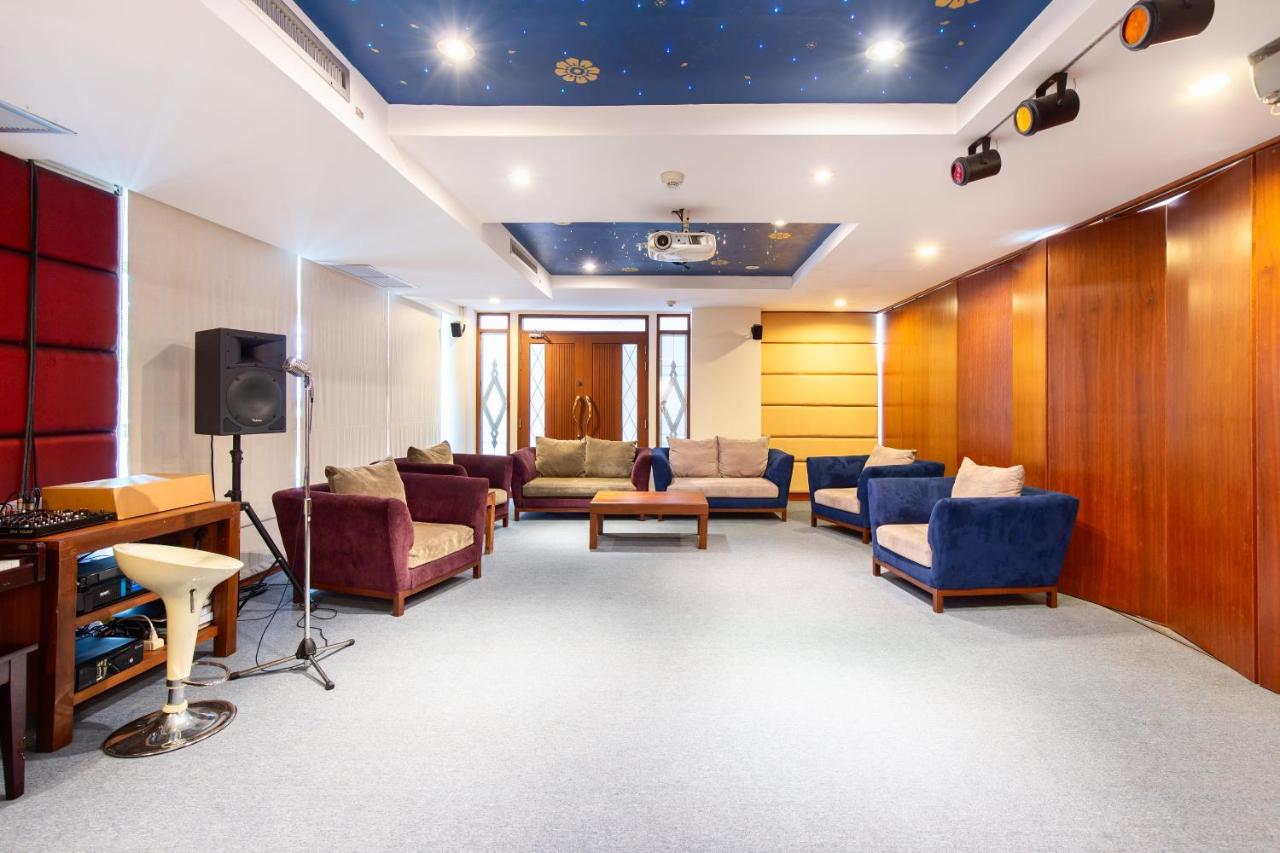 Lasalle Suites & Spa