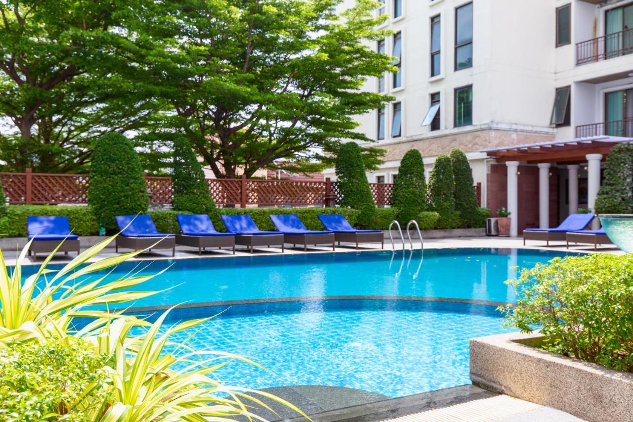 Lasalle Suites & Spa