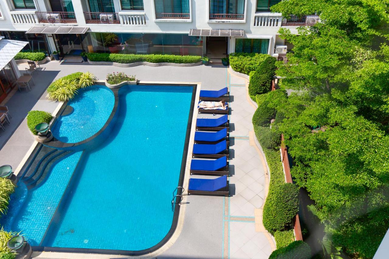 Lasalle Suites & Spa