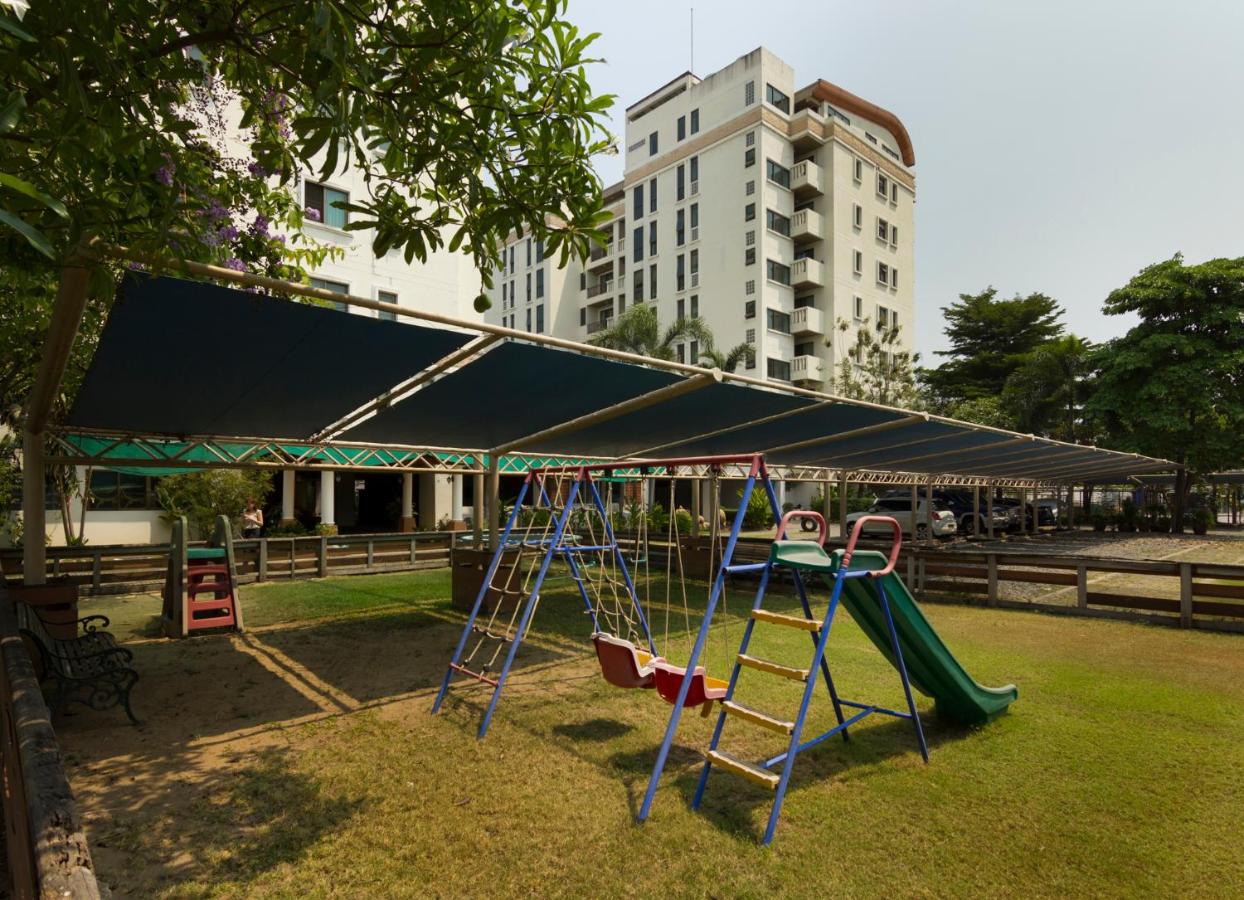 Lasalle Suites & Spa