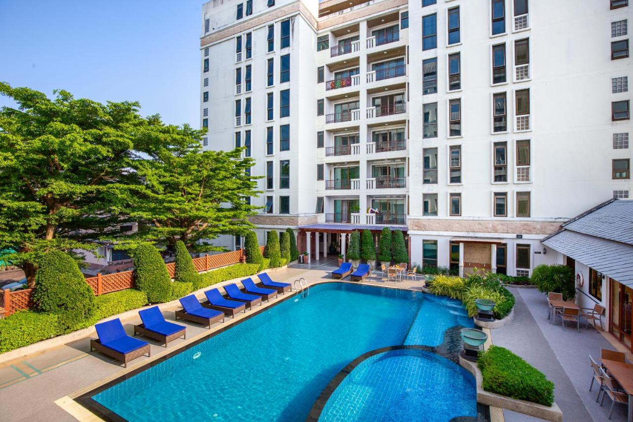 Lasalle Suites & Spa