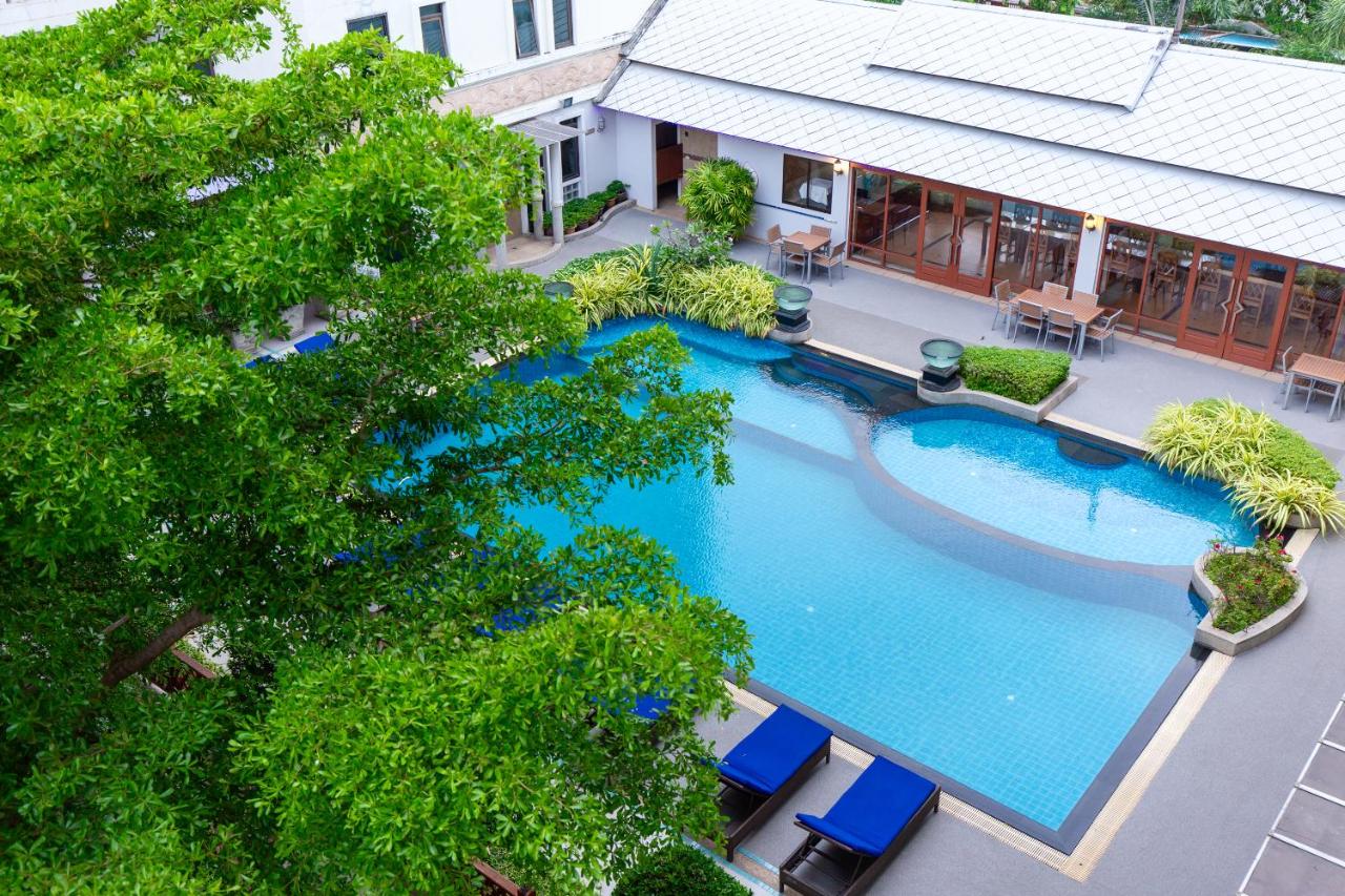 Lasalle Suites & Spa