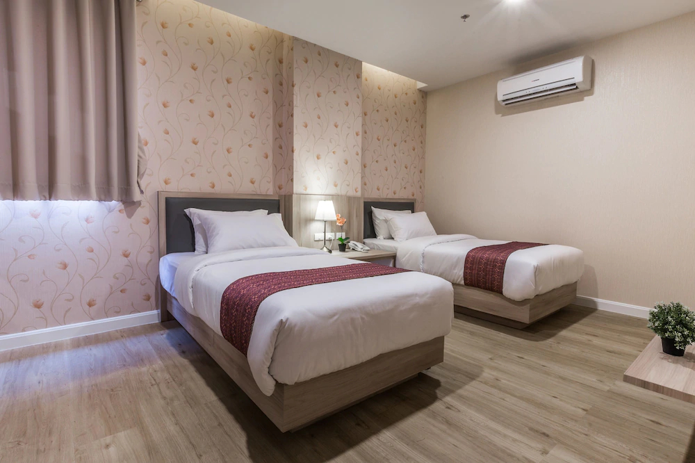 Leela Orchid Hotel