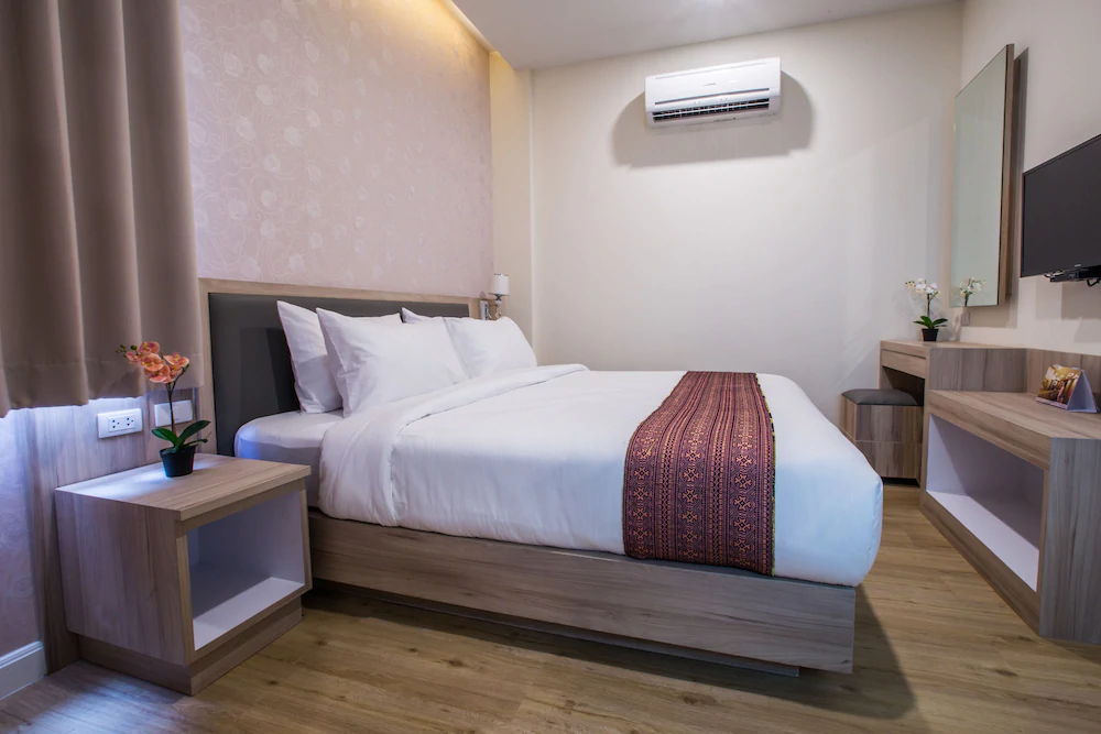 Leela Orchid Hotel
