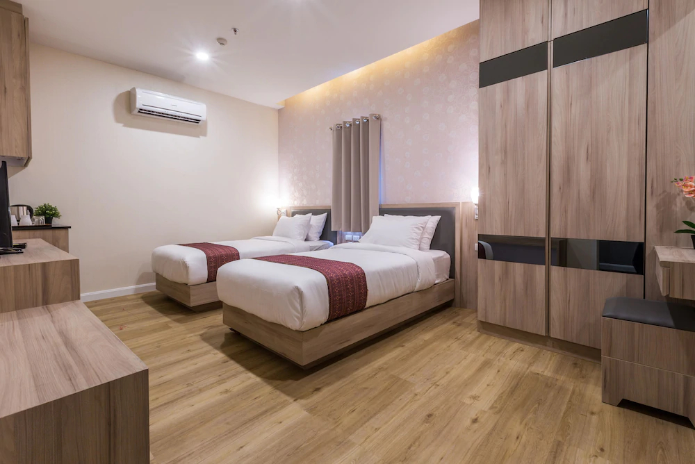Leela Orchid Hotel