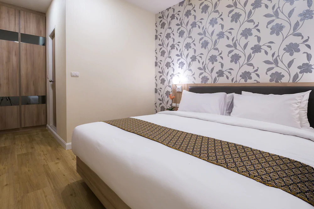 Leela Orchid Hotel